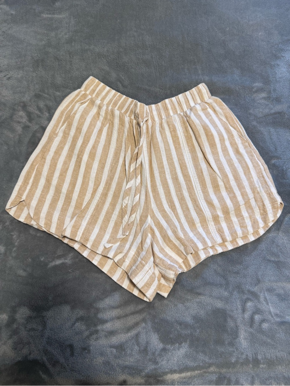 Universal Thread Tan and White Striped Elastic Waist Shorts